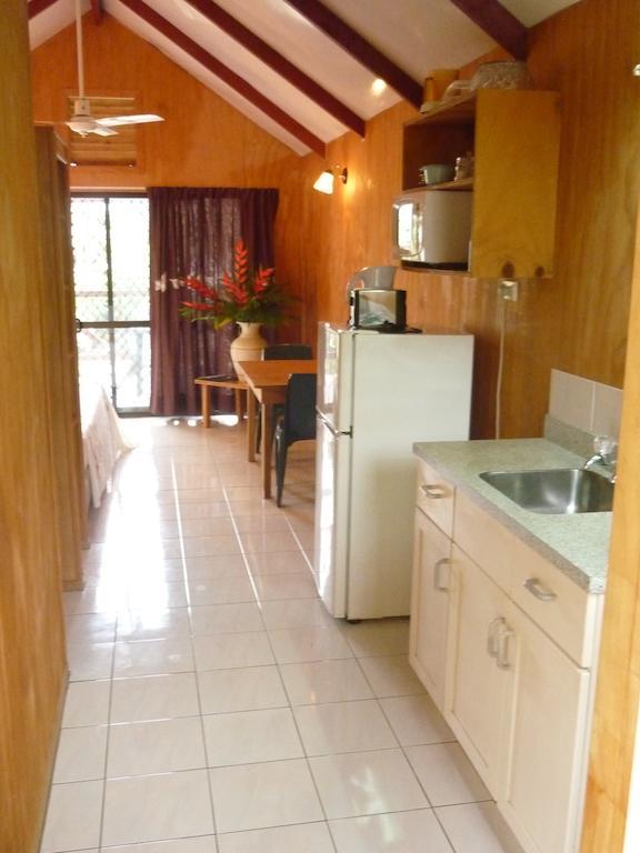 הוילה אברואה Aroko Bungalows מראה חיצוני תמונה