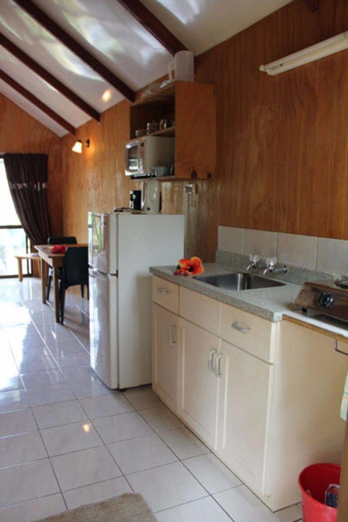 הוילה אברואה Aroko Bungalows מראה חיצוני תמונה